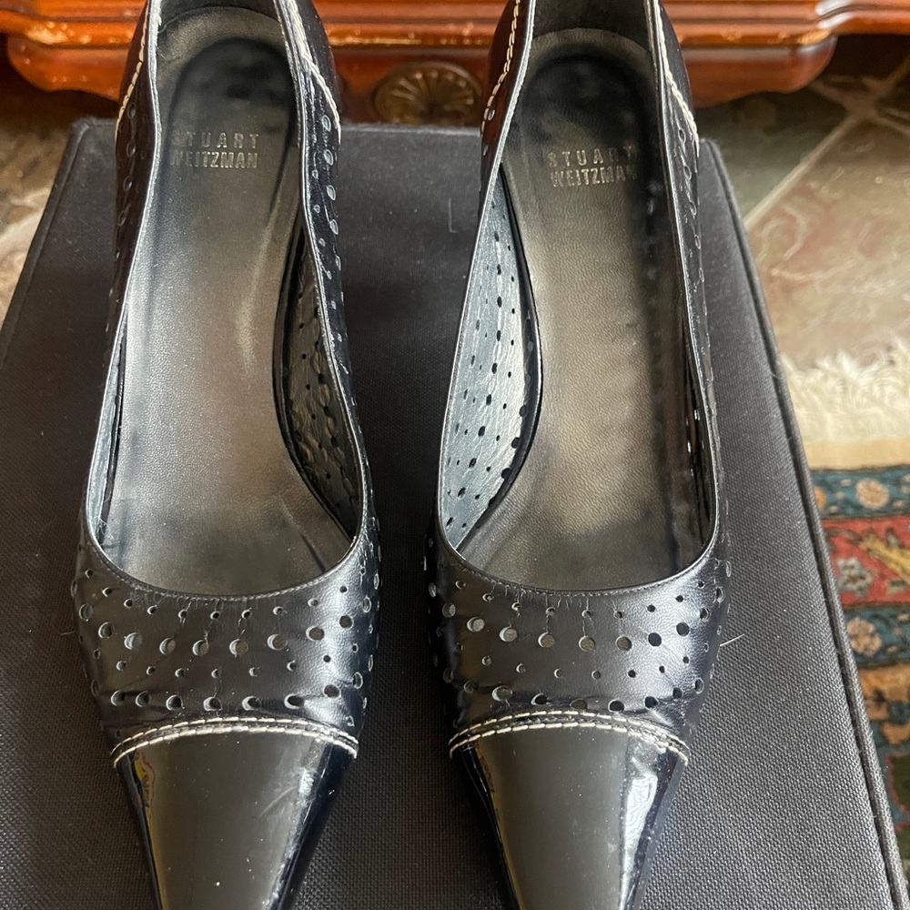 Stuart Weitzman Black Heels with Elegant Design